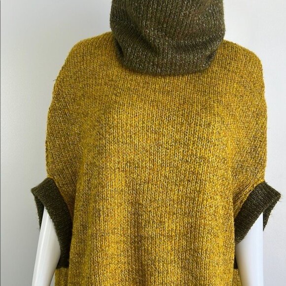 Beata Dirycz Loose Cape Sweater in Mustard - S - Picture 4 of 7
